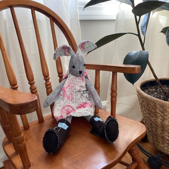 Bunny, coat, scarf, boots and dress - Picture 3 of 8